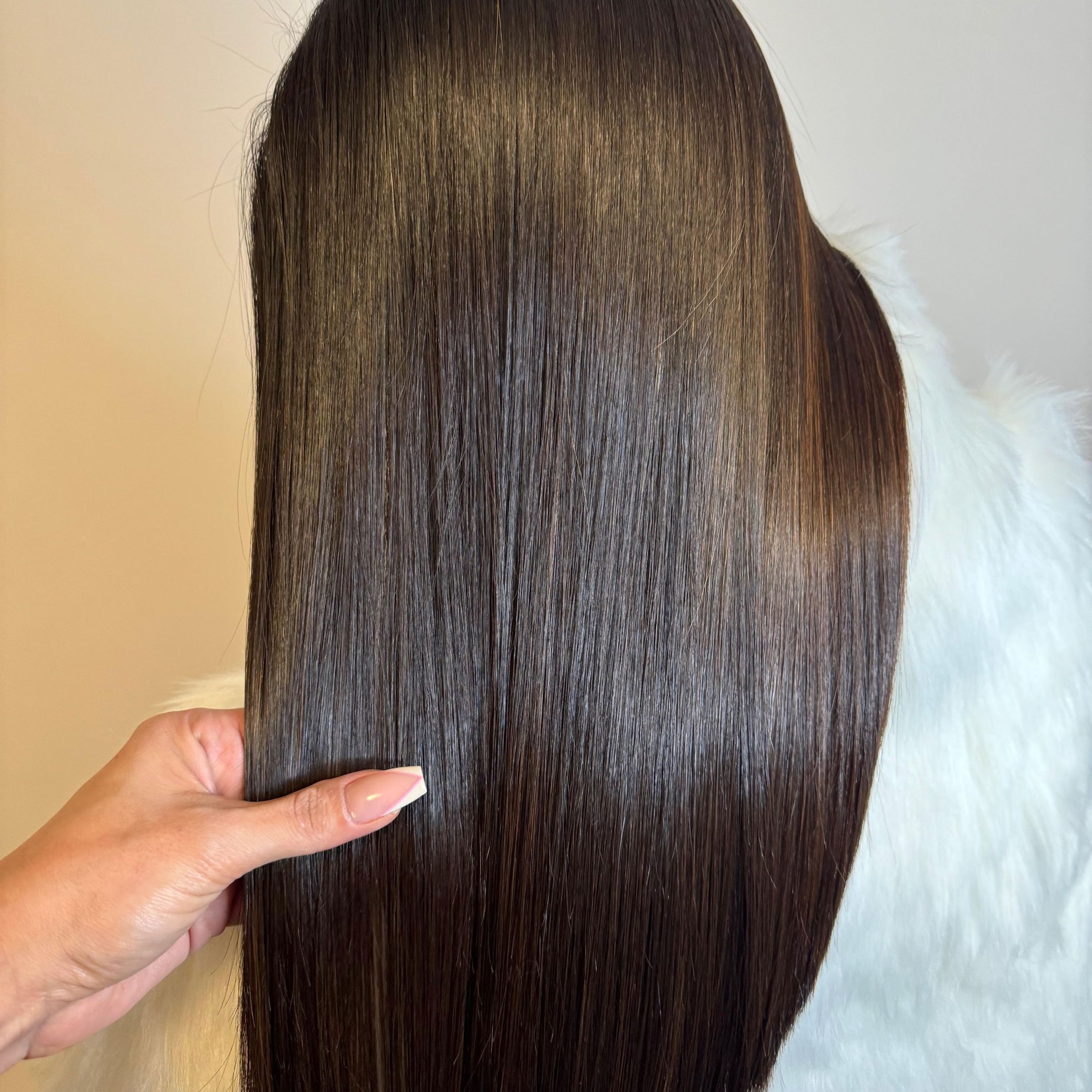 Smooth, glossy hair after an Ane Hair treatment